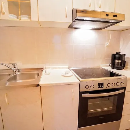 With Parking Space Zambratija, Umag - 27183 Apartman