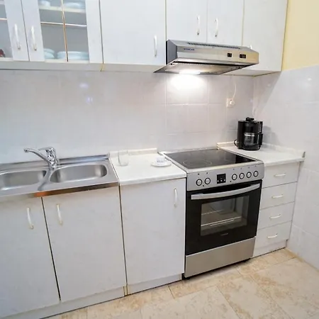 Apartman With Parking Space Zambratija, Umag - 27183 *